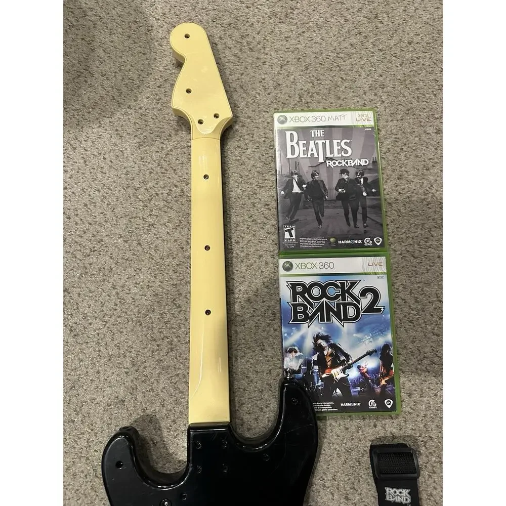 Rock Band Fender Stratocaster XBOX 360 Wireless Guitar Bundle Rockband Beatles